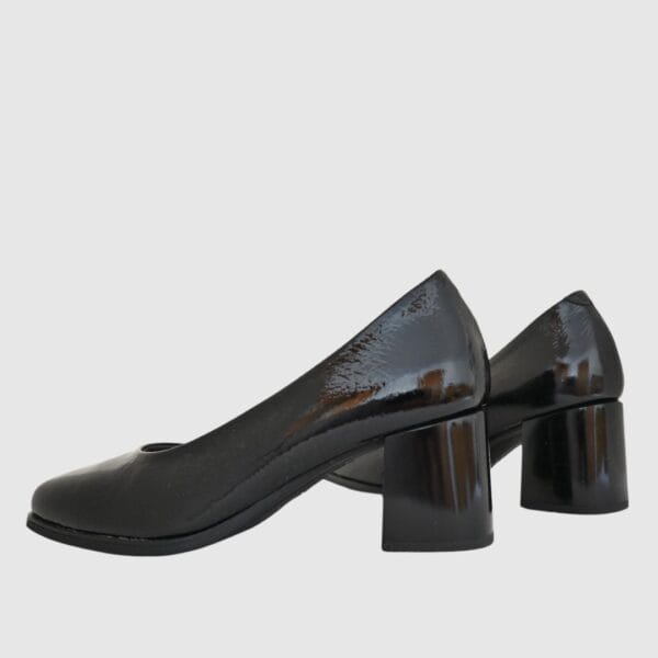 Zapato salón clásico negro | Pitillos - Imagen 2